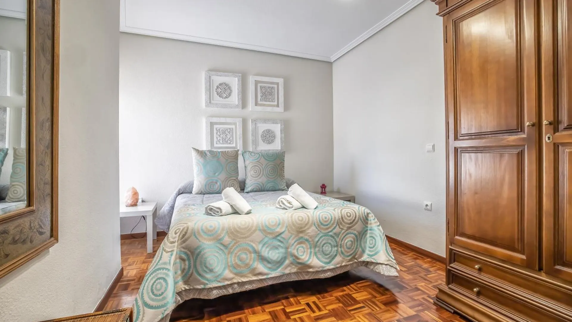Apartamento Esmeralda & Centro & Parking Cordoba 0*,  Spain